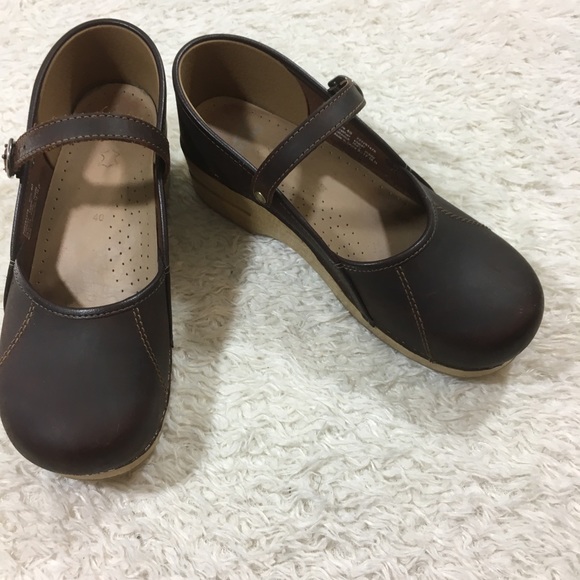 Dansko Shoes - Dansko Brown Mary Jane Clogs Women’s Sz 40 US 10